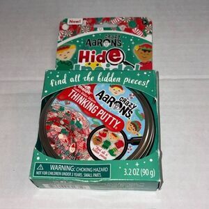 Crazy Aaron's Hide Inside Putty Santa's Hidden Helpers New in Box
